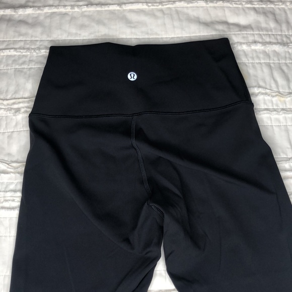 Lululemon Wunder Under Leggings - Picture 3 of 5